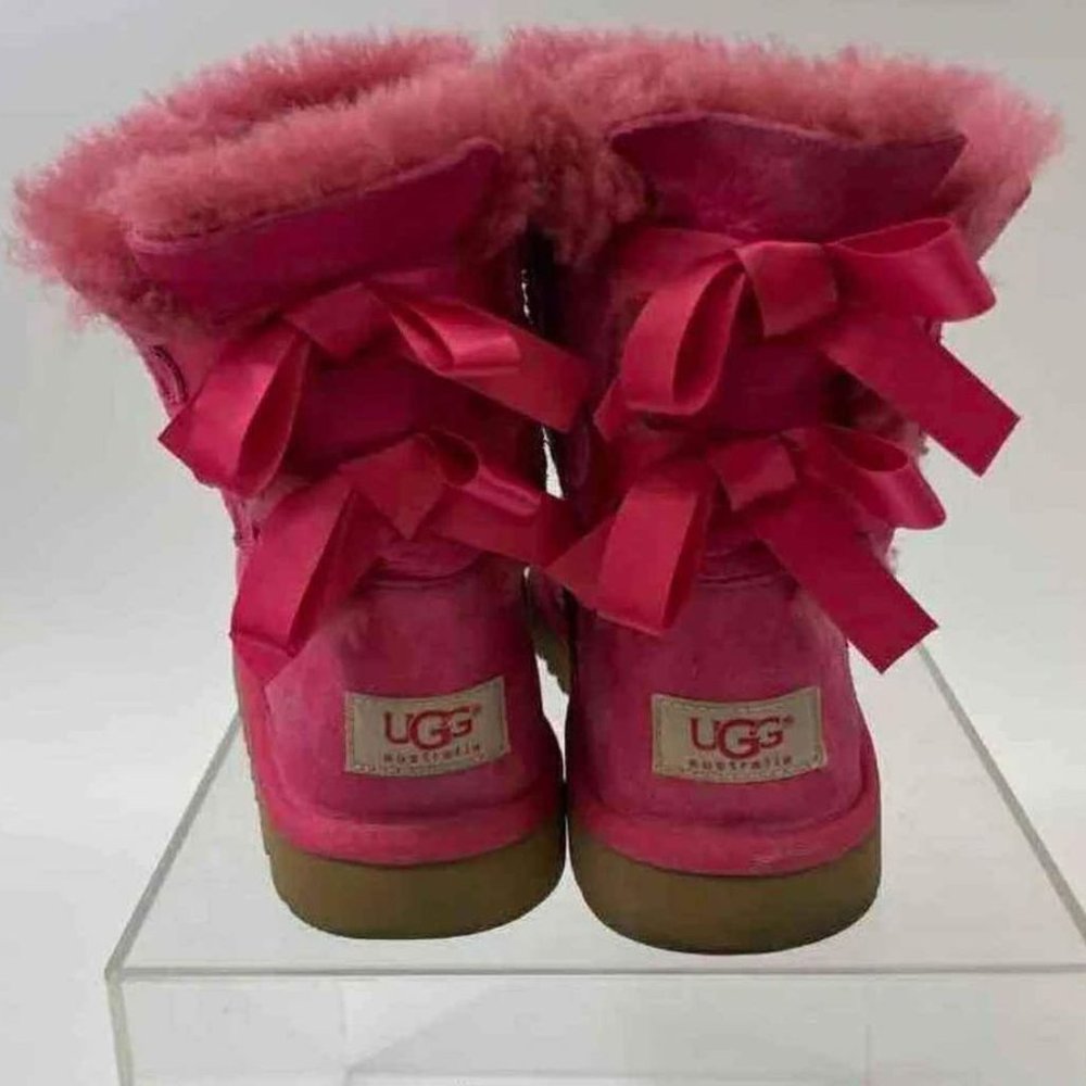 UGG Bailey Bow Women's Pink Winter Boots - Size 4 Or Youth Girls 2
